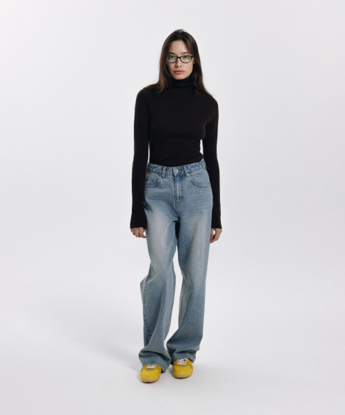 haag(ヘイグ)の「a relaxed denim (pale blue)(デニムパンツ・レディース・その他・MEDIUM/SMALL)」の9枚目の写真