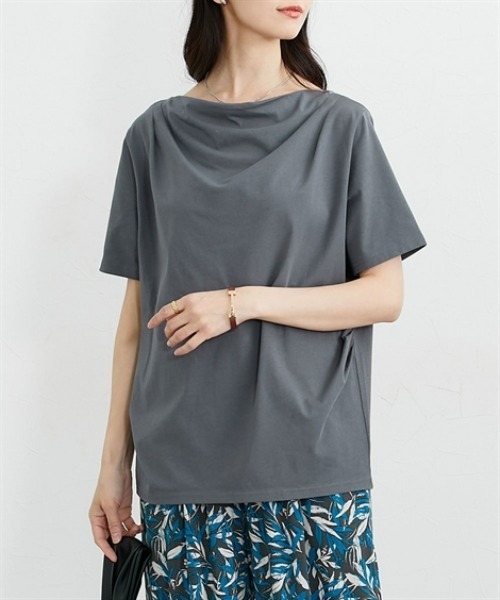 nissen(ニッセン)の「【接触冷感・吸汗速乾】快適素材ドレープトップス(Tシャツ/カットソー・レディース・チャコール/オフホワイト・M/LL/L)」の2枚目の写真