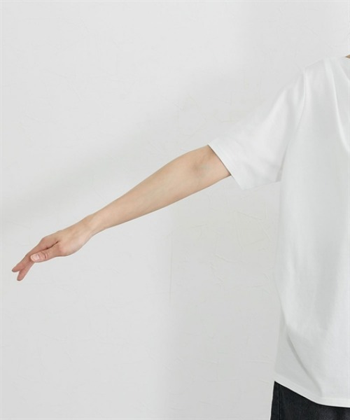 nissen(ニッセン)の「【接触冷感・吸汗速乾】快適素材ドレープトップス(Tシャツ/カットソー・レディース・チャコール/オフホワイト・M/LL/L)」の17枚目の写真