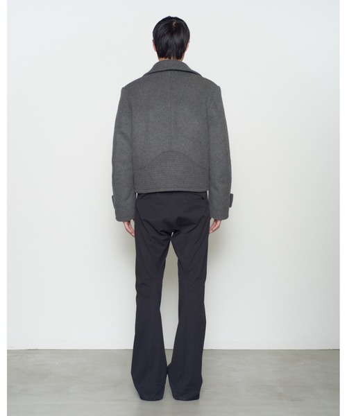 NVRFRGT(ネヴァーフォーゲット)の「3D TWISTED CHINO PANTS(チノパンツ・メンズ・ベージュ/ブラック・3/2/1)」の5枚目の写真