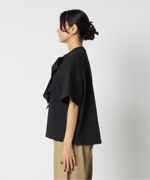 HELIOPOLE(エリオポール)の「ROLL NECK T / ロールネックT(Tシャツ/カットソー・レディース・ホワイト/ブラック・38)」の4枚目の写真