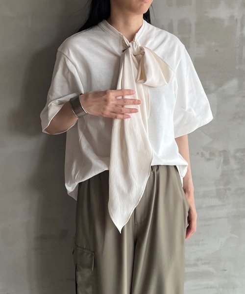 HELIOPOLE(エリオポール)の「ROLL NECK T / ロールネックT(Tシャツ/カットソー・レディース・ホワイト/ブラック・38)」の15枚目の写真