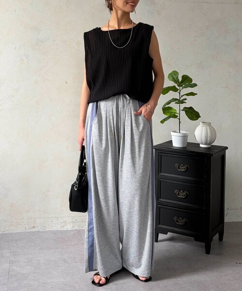 Chez toi(シェトワ)の「バイカラーイージーパンツ(その他パンツ・レディース・グレー/ネイビー/ブラウン・FREE)」の4枚目の写真