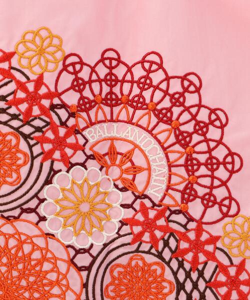 Ball&Chain(ボールアンドチェーン)の「Ball&Chain(ボールアンドチェーン) Flower Lace/Mサイズ(トートバッグ・レディース・ピンク/ベージュ/グレー・F)」の8枚目の写真