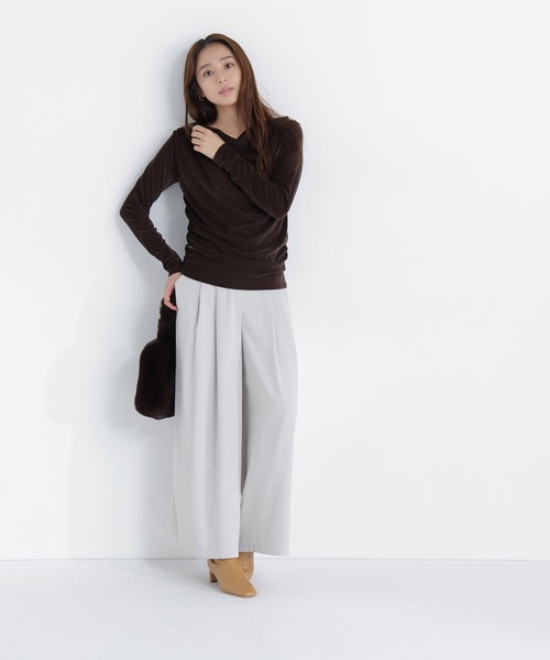 NATURAL BEAUTY BASIC（ナチュラルビューティーベーシック）の「ベロアドレープカットソー（Tシャツ/カットソー・レディース・オフホワイト/ダークブラウン/ブルー系その他・ﾌﾘ-）」の12枚目の写真