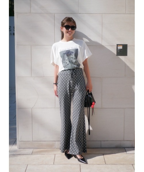 BeBeoD(べベッド)の「ビーズデザインアートロゴTシャツ(Tシャツ/カットソー・レディース・ブラック/ホワイト・フリー)」の5枚目の写真