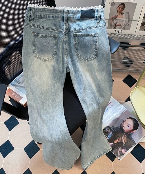 FREE STYLISTS(フリー スタイリスト)の「レースフリルあしらい ストレート 脚長効果 デニムパンツ(デニムパンツ・レディース・ブルー・S/M)」の5枚目の写真