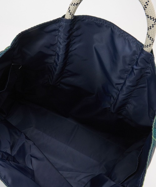 NOMADIS（ノマディス）の「【柳橋唯さんYouTube紹介アイテム】【NOMADIS】SAC2 CHECK（トートバッグ・レディース・レッド/グリーン・フリー）」の12枚目の写真