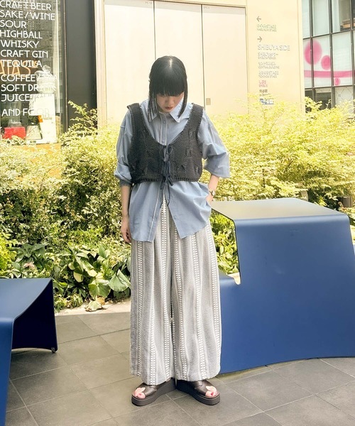 niko and...（ニコアンド）の「[MODE NORM CORE] ポコポコパイピングシャツ（シャツ/ブラウス・レディース・スモーク/アイボリー/サックスブルー・LARGE/MEDIUM）」の18枚目の写真