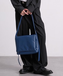 EMMA CLOTHES（エマクローズ）の「パデッドフラップショルダーバッグ（ショルダーバッグ）」