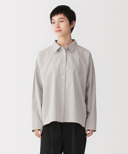 無印良品(ムジルシリョウヒン)の「婦人 まっすぐ仕立てた 長袖シャツ(シャツ/ブラウス・レディース・ホワイト/ブラック/ベージュ・S-M/L-XL)」の3枚目の写真