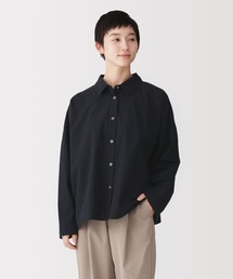婦人 まっすぐ仕立てた 長袖シャツ