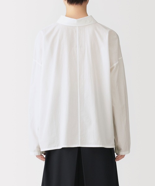 無印良品(ムジルシリョウヒン)の「婦人 まっすぐ仕立てた 長袖シャツ(シャツ/ブラウス・レディース・ホワイト/ブラック/ベージュ・S-M/L-XL)」の6枚目の写真