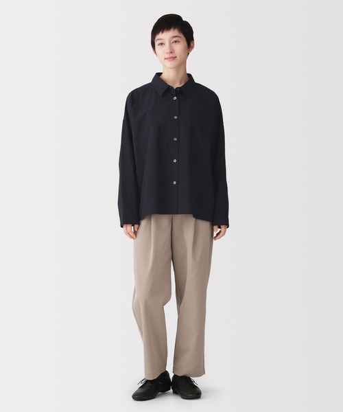 無印良品(ムジルシリョウヒン)の「婦人 まっすぐ仕立てた 長袖シャツ(シャツ/ブラウス・レディース・ホワイト/ブラック/ベージュ・S-M/L-XL)」の11枚目の写真
