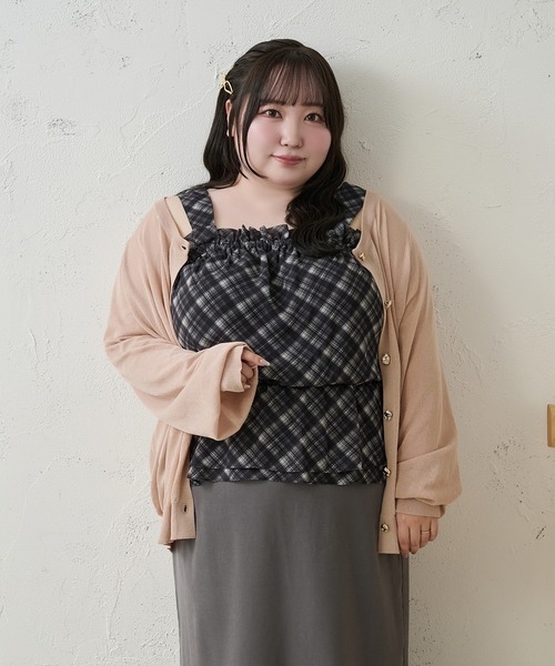Louiosy（ルオシー）の「【Louiosy】【大きいサイズ】ニュアンスゴールドボタンシアーカーデ（カーディガン/ボレロ・レディース・オフホワイト/ピンク/ボルドー・3L/4L/X-LARGE）」の6枚目の写真