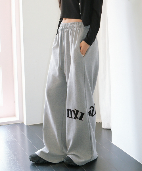 muahmuah（ムーアムーア）の「サイドパッチワイドバンディングパンツ[ブラック]（スウェットパンツ・レディース・その他・FREE）」の2枚目の写真