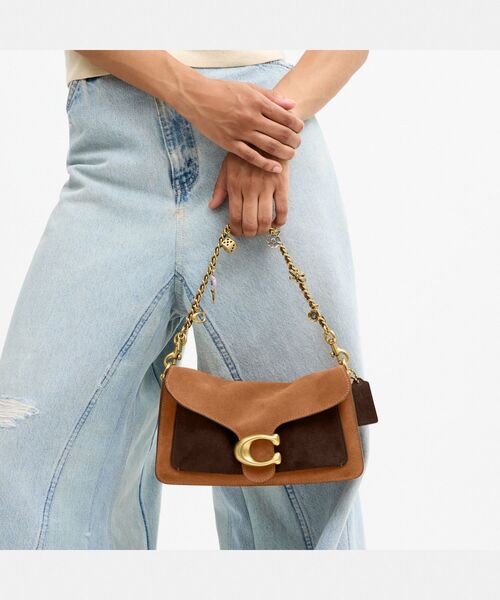 COACH(コーチ)の「タビー ショルダー バッグ 26・カラーブロック・モチーフ チェーン(ショルダーバッグ・レディース・ブラウン系その他・ONE)」の11枚目の写真