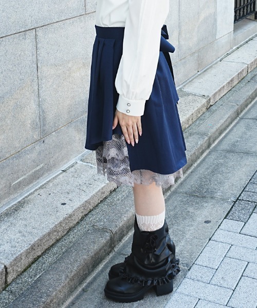 axes femme POETIQUE(アクシーズファムポエティック)の「イレヘムプリーツミドルSK(スカート・レディース・ネイビー/ピンク・MEDIUM)」の4枚目の写真