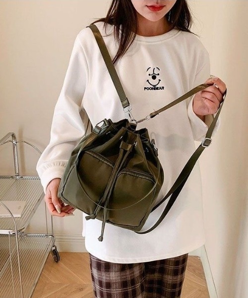 lulufa(ルルファ)の「ドロストデザイン2WAY巾着リュック(バックパック/リュック・レディース・カーキ/ホワイト・FREE)」の13枚目の写真