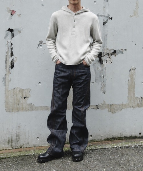 CONZ(コンズ)の「hooded rib long sleeve tee(パーカー・メンズ・ブラック/ライトグレー・2/1/3)」の1枚目の写真
