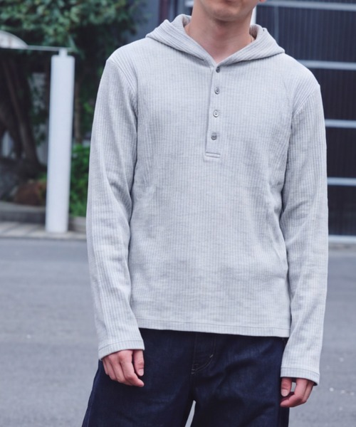 CONZ(コンズ)の「hooded rib long sleeve tee(パーカー・メンズ・ブラック/ライトグレー・2/1/3)」の16枚目の写真