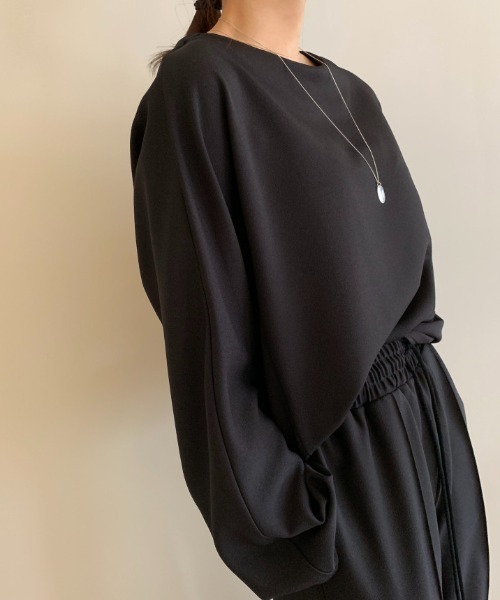 Aelina(エリナ)の「クルーネック長袖Tシャツ&ウエストゴムパンツセットアップ(セットアップ・レディース・ベージュ/ブラック・FREE)」の15枚目の写真