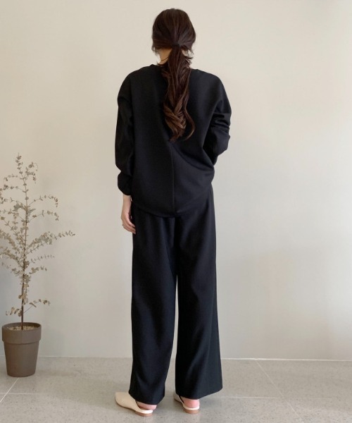 Aelina(エリナ)の「クルーネック長袖Tシャツ&ウエストゴムパンツセットアップ(セットアップ・レディース・ベージュ/ブラック・FREE)」の21枚目の写真