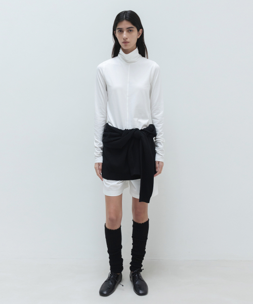 INSILENCE WOMEN(インサイレンスウーマン)の「STITCH タートルネック Tシャツ WHITE(Tシャツ/カットソー・レディース・その他・SMALL/MEDIUM)」の2枚目の写真