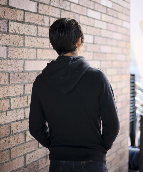 Denime(ドゥニーム)の「ソフト裏毛無地プルオーバーパーカー(パーカー・メンズ・ホワイト/ブラック/ワイン/グレー・SMALL/MEDIUM/X-LARGE/X-SMALL/LARGE)」の16枚目の写真