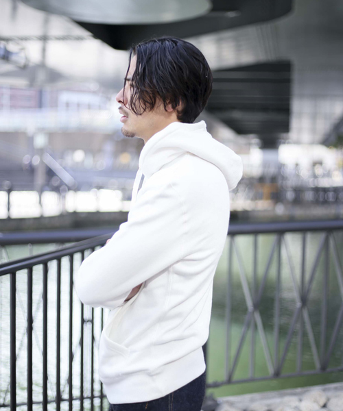 Denime(ドゥニーム)の「ソフト裏毛無地プルオーバーパーカー(パーカー・メンズ・ホワイト/ブラック/ワイン/グレー・SMALL/MEDIUM/X-LARGE/X-SMALL/LARGE)」の13枚目の写真