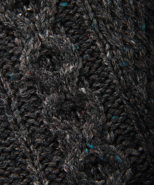 Ne-net（ネネット）の「S トリケーブルニット（カーディガン/ボレロ・レディース・オフホワイト/チャコールグレー/オレンジ・02/03）」の11枚目の写真