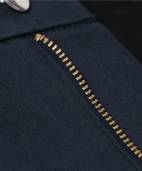 LBC（エルビーシー）の「チノワイドテーパードパンツ                  （チノパンツ・レディース・ダークオリーブ/ブルー・LARGE/MEDIUM/20.0cm）」の11枚目の写真