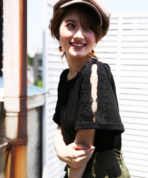 Heather（ヘザー）の「ソデスリットレースＴ  765517（Tシャツ/カットソー・レディース・ホワイト/ブラック/イエロー系その他・FREE）」の4枚目の写真