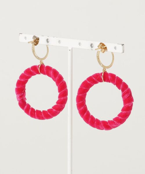 Fone(エフワン)の「Fone ベロアサークル ピアス(ピアス(両耳用)・レディース・ブラック/ベージュ/ピンク・ONE SIZE)」の7枚目の写真