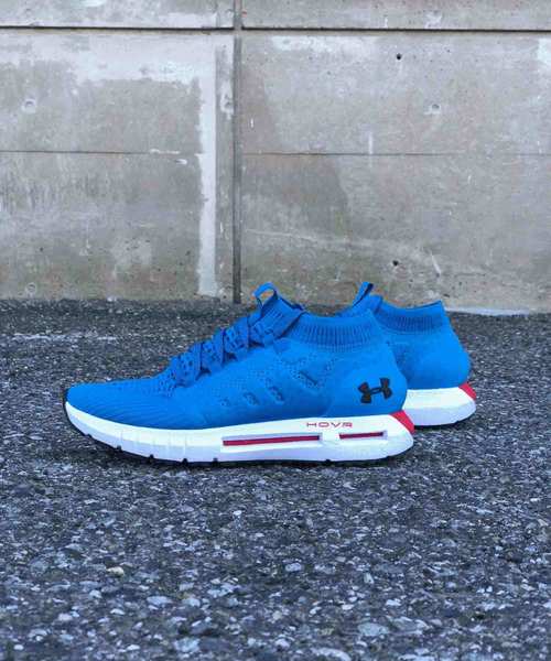 UNDER ARMOUR(アンダーアーマー)の「メンズ ランニングシューズ / ホバーファントム Dフィット(スニーカー・メンズ・レッド/ブラック/ホワイト/ライトブルー/ブラック×グレー/ライトグレー/モスグリーン・26.5/28.5/28/26/27/25.5/30/27.5/25/29/26.0/25.0/29.0/28.0/27.0)」の6枚目の写真