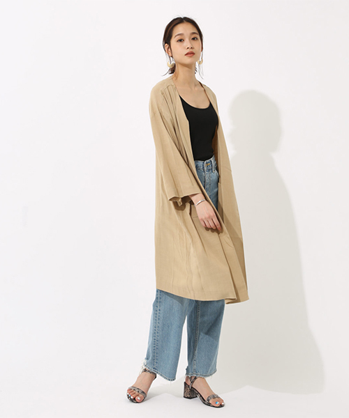 AZUL by moussy（アズールバイマウジー）の「ノーカラーロングガウン（カーディガン/ボレロ・レディース・ベージュ/ネイビー・MEDIUM/SMALL）」の5枚目の写真