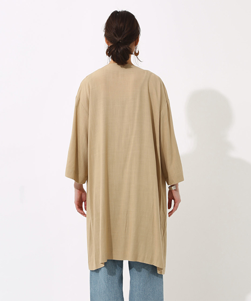 AZUL by moussy（アズールバイマウジー）の「ノーカラーロングガウン（カーディガン/ボレロ・レディース・ベージュ/ネイビー・MEDIUM/SMALL）」の8枚目の写真