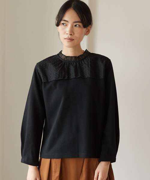 AMERICAN HOLIC(アメリカンホリック)の「レースネックポンチプルオーバー *(Tシャツ/カットソー・レディース・ブラック/キャメル・M/L)」の2枚目の写真