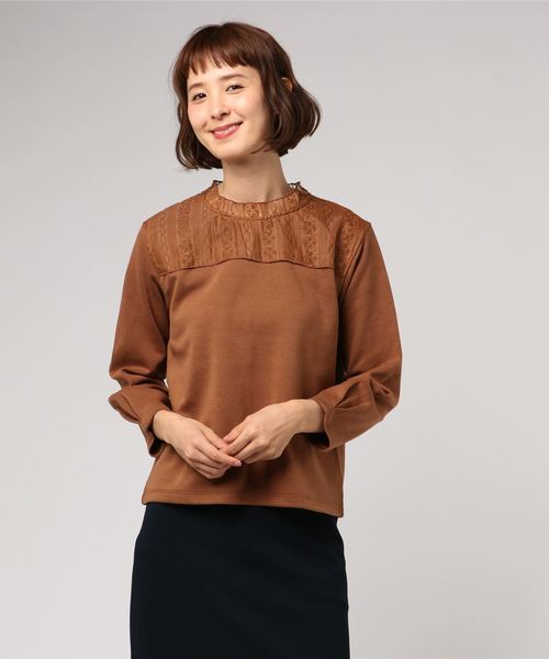 AMERICAN HOLIC(アメリカンホリック)の「レースネックポンチプルオーバー *(Tシャツ/カットソー・レディース・ブラック/キャメル・M/L)」の1枚目の写真