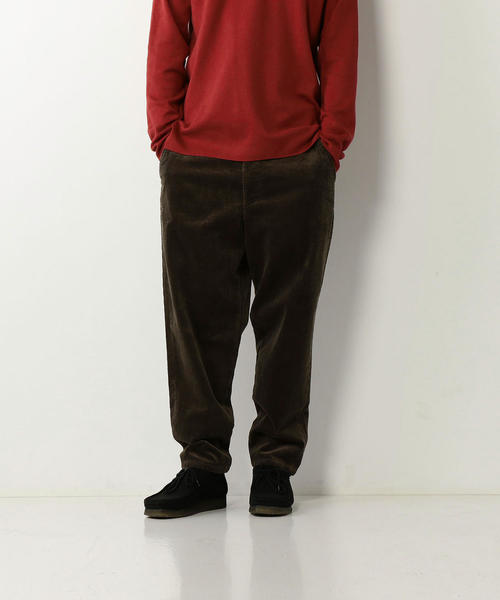 Steven Alan（スティーブンアラン）の「＜Steven Alan＞CORDUROY PEGTOP PANTS-JUST/パンツ（その他パンツ・メンズ・オフホワイト/ブラック/ダークブラウン/ナチュラル/ダークグレー・X-LARGE/MEDIUM/SMALL/LARGE）」の4枚目の写真