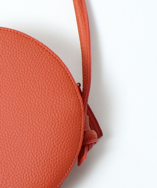 coen（コーエン）の「【WEB限定色：レオパード柄】フェイクレザーラウンドショルダーバッグ（ショルダーバッグ・レディース・オレンジ/ライトグレー/ブラック/レオパード・FREE）」の11枚目の写真