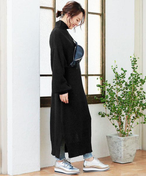 KOBE LETTUCE(コウベレタス)の「モックネックサイドスリットロング丈ニットワンピース(ワンピース・レディース・ブラック/ベージュ/パープル/グレー/イエロー・FREE)」の10枚目の写真