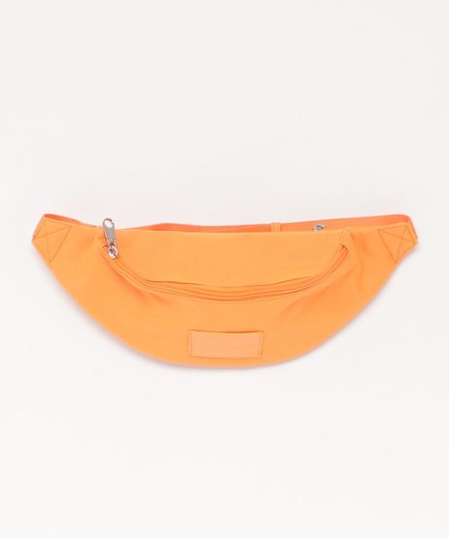 Calvin Klein Jeans Accessory（カルバン・クラインジーンズアクセサリー）の「ストリート ボディ バッグ（ボディバッグ/ウエストポーチ・メンズ・ブラック/オレンジ/その他・FREE）」の8枚目の写真