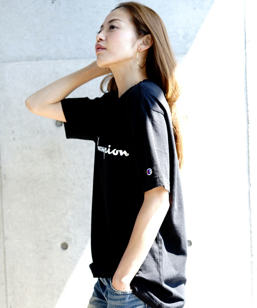 Champion（チャンピオン）の「【CHAMPION】スクリプトロゴプリントＴシャツ/ロゴプリント/チャンピオン（Tシャツ/カットソー・メンズ・グレー/ホワイト/ネイビー/ブラック/ダークグリーン/ワイン/イエロー/ピンク/杢グレー/ミント・SMALL/MEDIUM/X-LARGE/LARGE/XX-LARGE）」の18枚目の写真