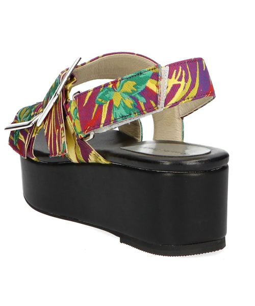 ORiental TRaffic（オリエンタルトラフィック）の「春夏★バックルベルト厚底サンダル★9231（サンダル・レディース・ブラック/レインボー/ホワイト・S/M/L/LL/3L/SS）」の5枚目の写真