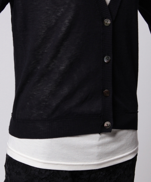 UNITED ARROWS(ユナイテッドアローズ)の「UAW CO/GAUZE Vネック カーディガン ◆(カーディガン/ボレロ・レディース・ライトグレー/オレンジ/ネイビー・フリー)」の6枚目の写真