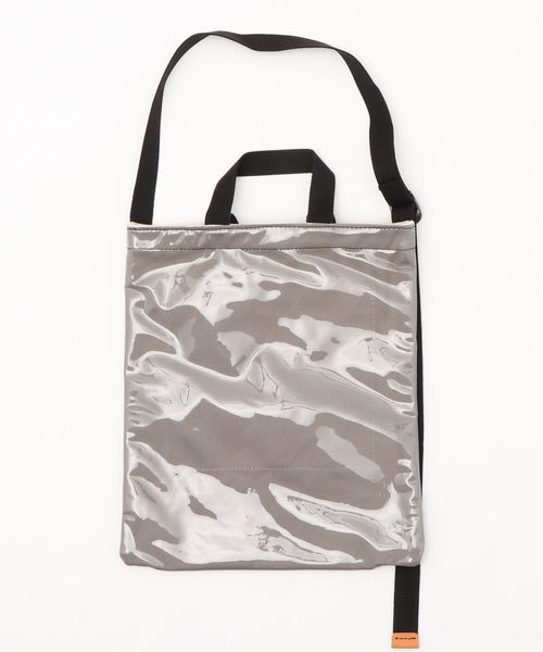 FREDRIK PACKERS（フレドリックパッカーズ）の「【FREDRIK PACKERS】DUCK PVC（ボディバッグ/ウエストポーチ・メンズ・ホワイト/オレンジ/ブラック系その他・FREE）」の5枚目の写真