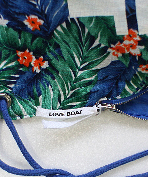 LOVE BOAT(ラブ・ボート)の「LBT LOGO ナップサック(バックパック/リュック・レディース・ブラック系/グリーン系/ブルー系・FREE)」の4枚目の写真