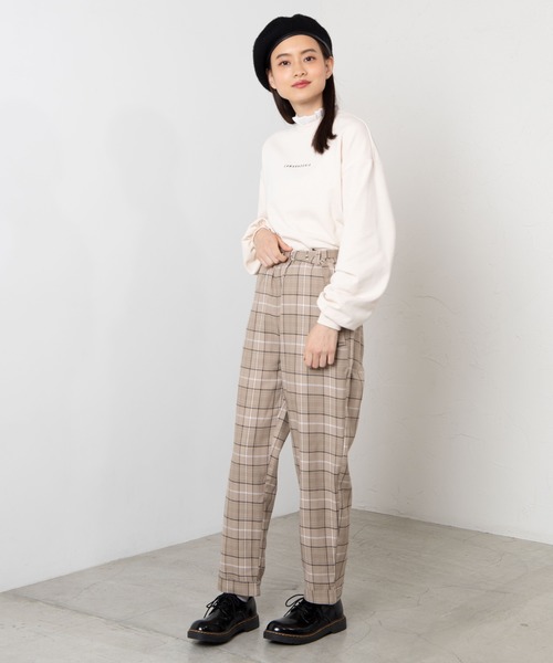 WEGO（ウィゴー）の「WEGO/フリルロゴスウェット（スウェット・レディース・ベージュ/ピンク/グリーン/アイボリー・FREE）」の5枚目の写真