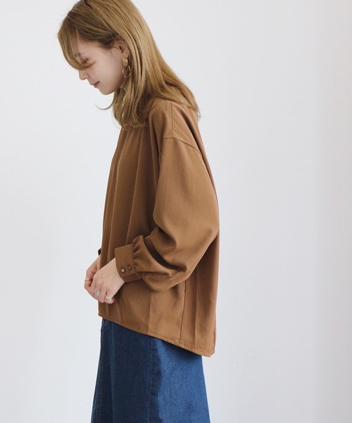 AMERICAN HOLIC(アメリカンホリック)の「とろみ裾タックコクーンブラウス *(シャツ/ブラウス・レディース・ネイビー/アイボリー/キャメル・FREE)」の10枚目の写真